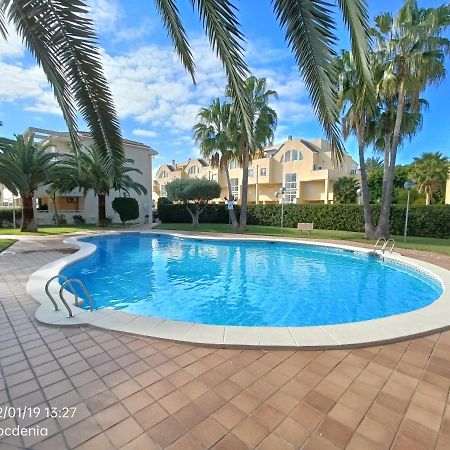 Rosaleda Locdenia Apartment Bagian luar foto