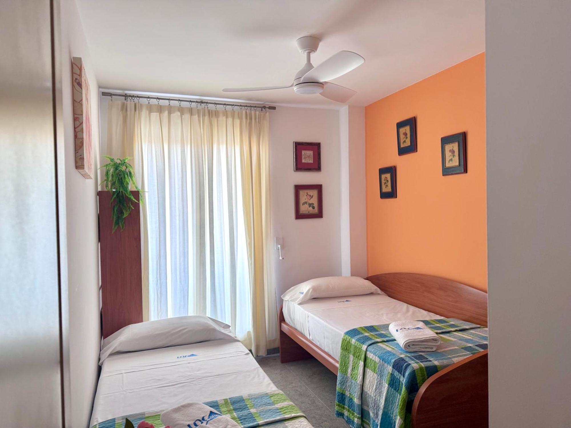 Rosaleda Locdenia Apartment Bagian luar foto